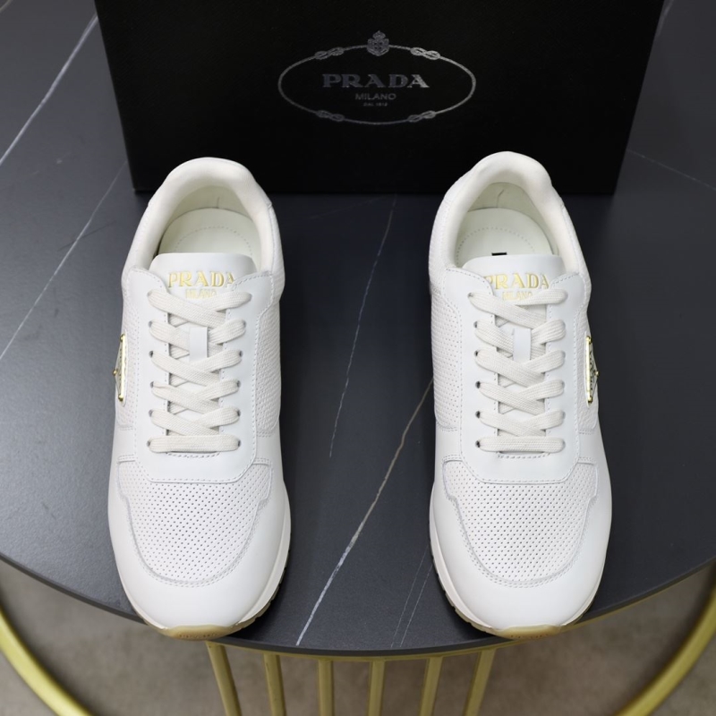 Pra*a casual shoes